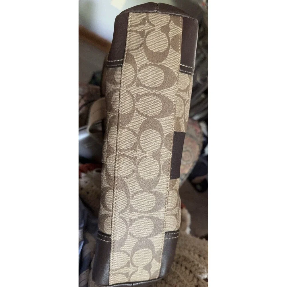 Coach heritage signature